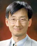대학교수, 경제학자인 이충열의 대표 이미지