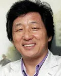 영화제작자인 유인택의 대표 이미지