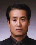 (전직)대학교수인 김세봉의 대표 이미지