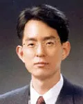 대학교수인 함재학의 대표 이미지