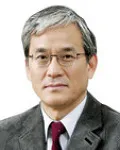 대학교수인 김연권의 대표 이미지