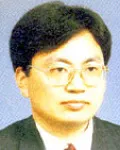 대학교수인 신호창의 대표 이미지