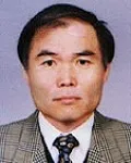 시인, (전직)대학교수인 이진흥의 대표 이미지