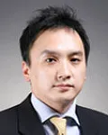 (전직)변호사인 원철용의 대표 이미지