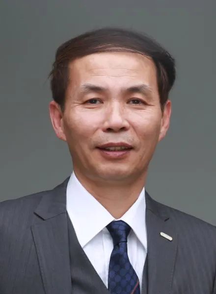 보석 감정사인 김형돈의 대표 이미지