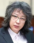 언론인, 미술평론가인 홍경한의 대표 이미지