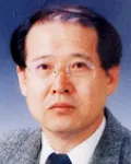 대학교수인 신건철의 대표 이미지