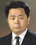 (전직)변호사인 정영수의 대표 이미지