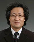 대학교수, 크리에이티브디렉터인 강신용의 대표 이미지