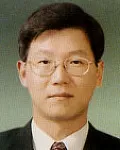 판사인 송우철의 대표 이미지