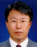 변호사, (전직)검사인 송세빈의 대표 이미지