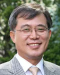 대학교수인 유지범의 대표 이미지