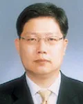 변호사, (전직)판사인 윤석상의 대표 이미지