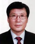 행정공무원인 윤성균의 대표 이미지