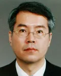 검사인 정택화의 대표 이미지