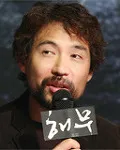연극배우인 김용준의 대표 이미지