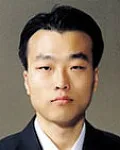 판사, (전직)변호사인 채성호의 대표 이미지