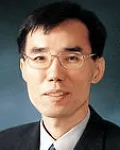 대학교수인 송주석의 대표 이미지