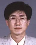 대학교수인 강동욱의 대표 이미지