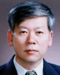 소설가, (전직)대학교수인 김신운의 대표 이미지