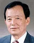 희곡작가인 박일동의 대표 이미지