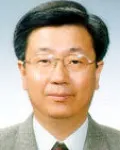 대학교수인 고희종의 대표 이미지