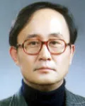 대학교수인 하용출의 대표 이미지