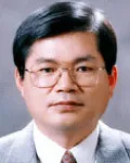 (전직)정무직공무원, (전직)별정직공무원인 전하성의 대표 이미지