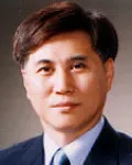 대학교수인 김원필의 대표 이미지