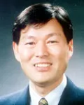 대학교수, (전직)연구직공무원인 배우근의 대표 이미지