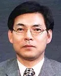 대학교수인 강성철의 대표 이미지