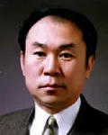 대학교수인 도회근의 대표 이미지