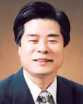대학교수인 정윤하의 대표 이미지