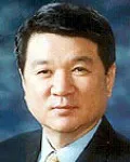 연구인, (전직)은행인, (전직)정무직공무원인 엄낙용의 대표 이미지