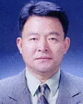 대학교수인 신국철의 대표 이미지