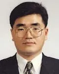 변호사, (전직)판사인 임창혁의 대표 이미지