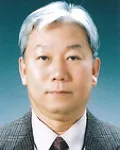 대학교수인 정무영의 대표 이미지