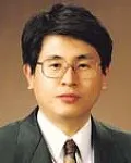 변호사인 임경윤의 대표 이미지