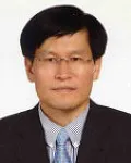행정공무원인 나동균의 대표 이미지