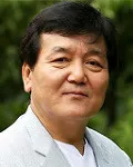 소설가인 김정현의 대표 이미지