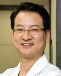 흉부외과의사인 반동규의 대표 이미지