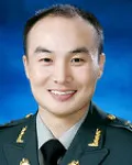 군법무관인 신강재의 대표 이미지