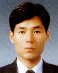 판사인 이원형의 대표 이미지