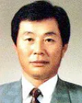 대학교수인 김병기의 대표 이미지