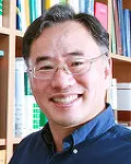 대학교수인 김민중의 대표 이미지