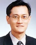 대학교수인 김민호의 대표 이미지