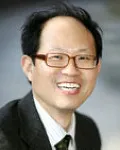 대학교수인 김영천의 대표 이미지
