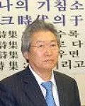 시인, (전직)언론인인 김상훈의 대표 이미지