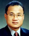 대학교수인 김영천의 대표 이미지