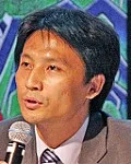 연구인인 이윤걸의 대표 이미지